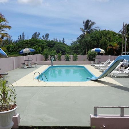 Residencial Bahia Sol Hotel Nova Vicosa Exterior photo